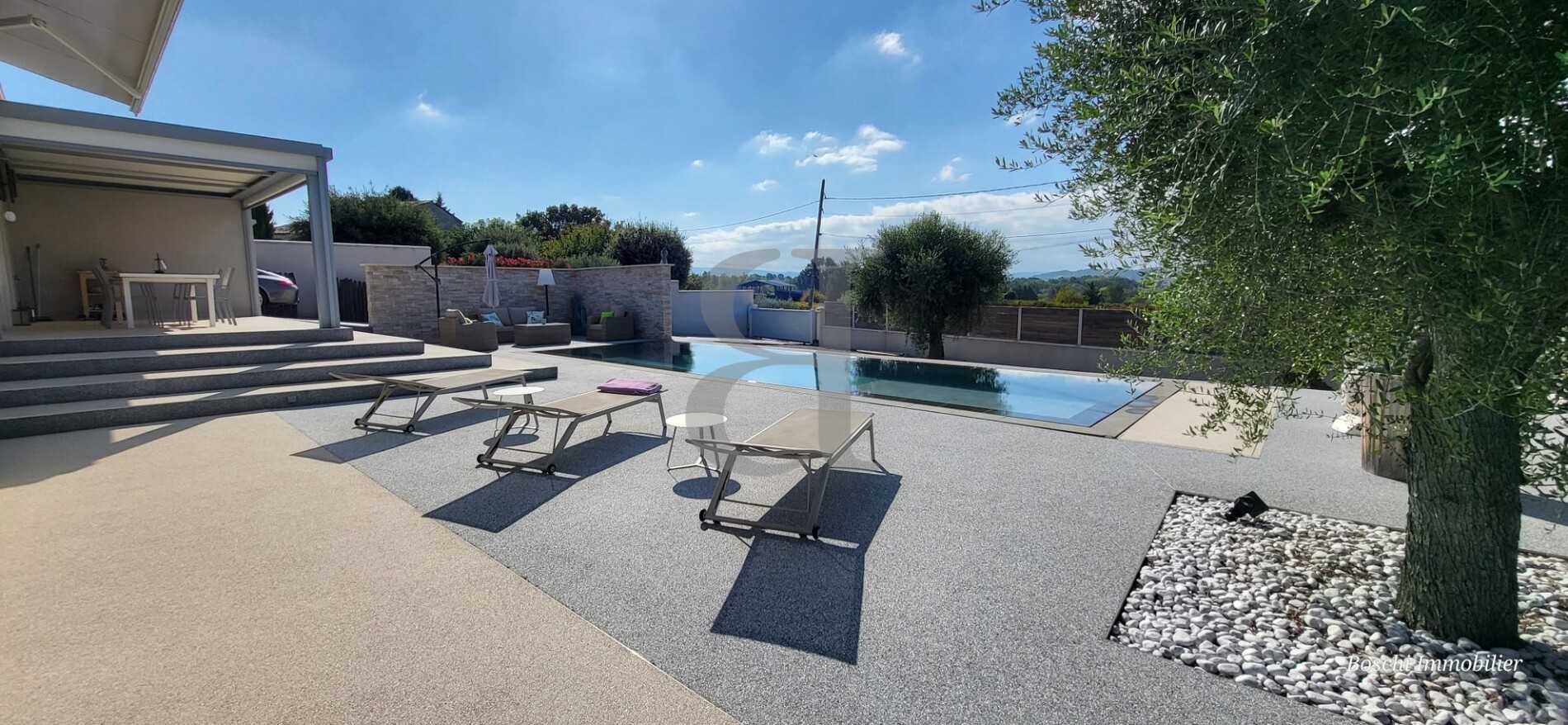 House in Bedoin, Provence-Alpes-Cote d'Azur 12371592