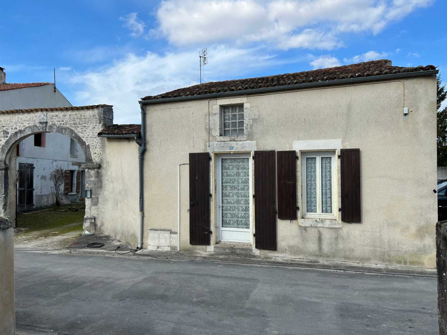 Rumah di Ternant, Nouvelle-Aquitaine 12371963