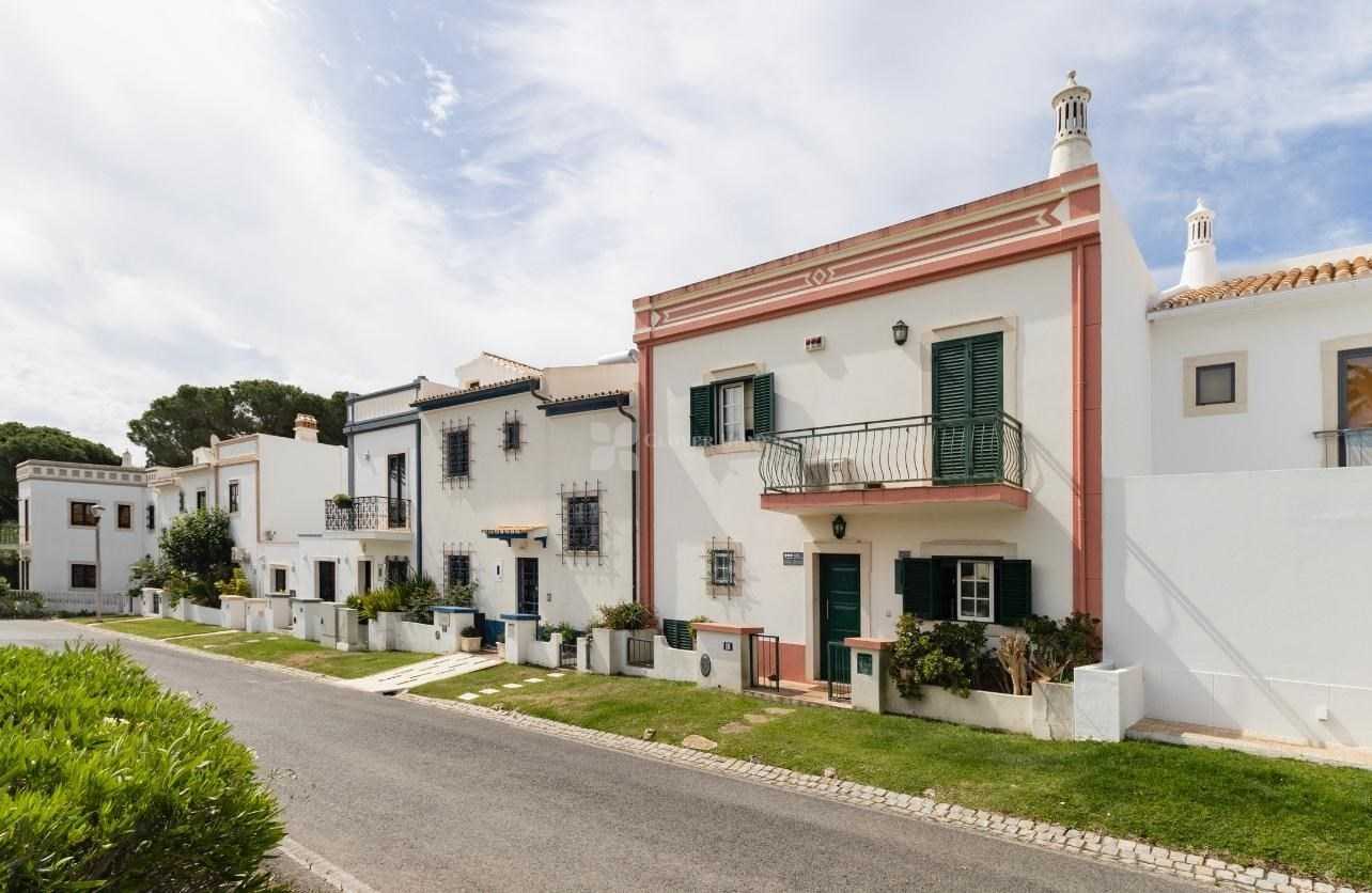 Huis in Quarteira, Faro 12373568