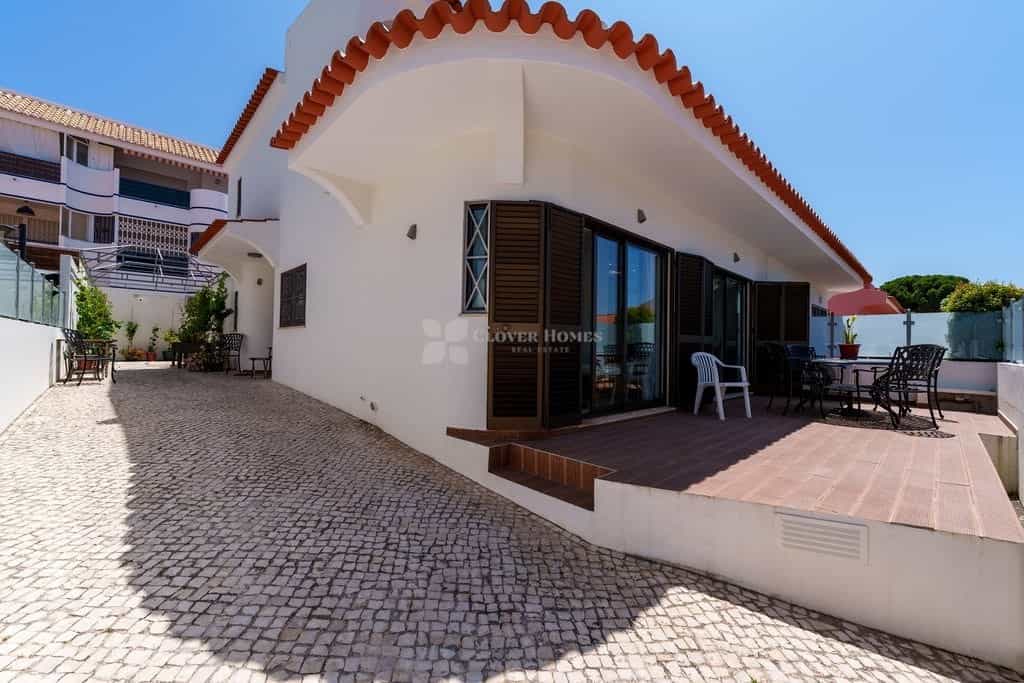 Huis in Quarteira, Faro 12373574