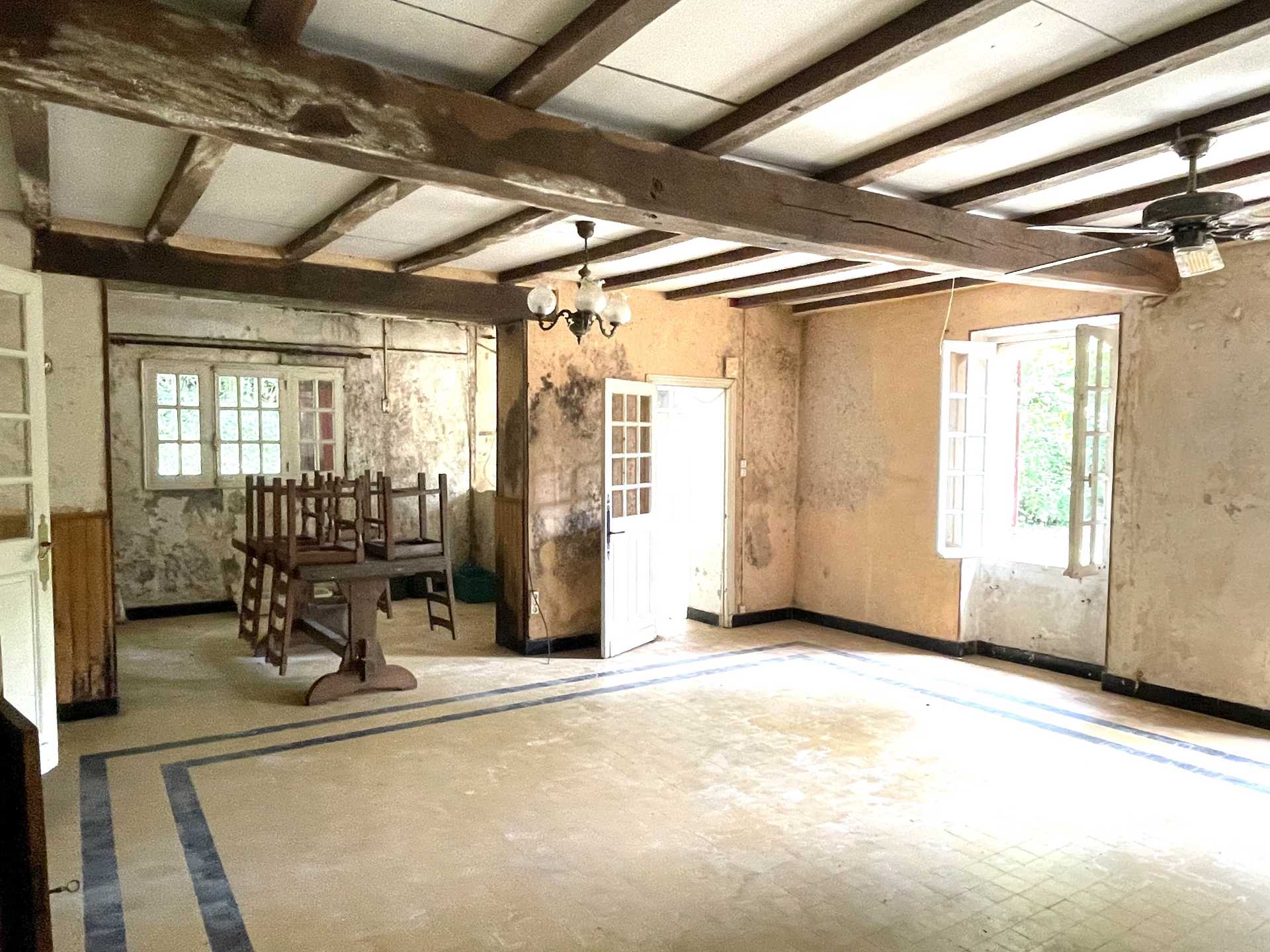 Dom w Eyraud-Crempse-Maurens, Nouvelle-Aquitaine 12373658