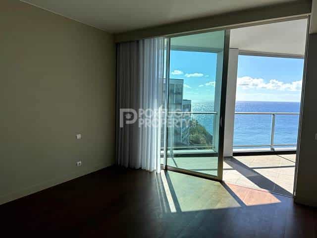 Condominium dans Funchal, Madeira 12373833