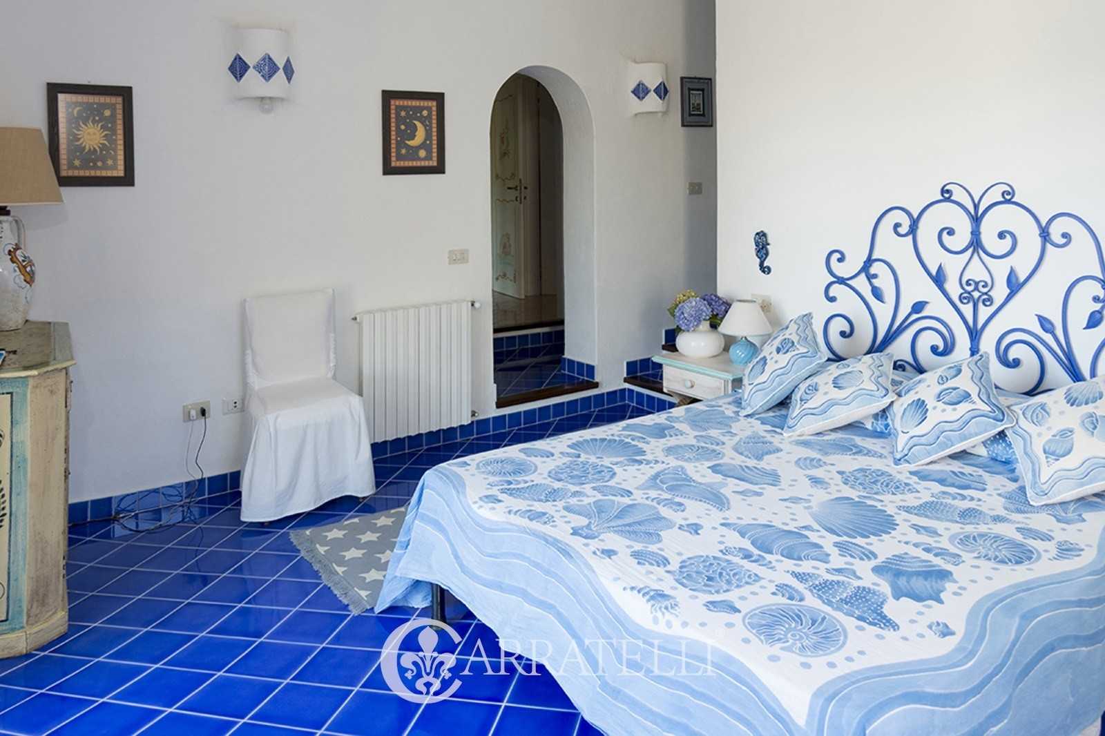 بيت في Punta Sardegna, Sardinia 12374479