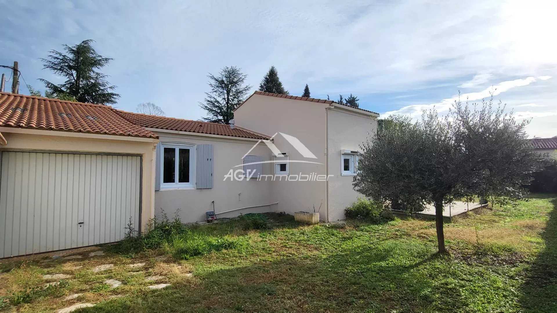 Talo sisään Saint-Ambroix, Gard 12374923