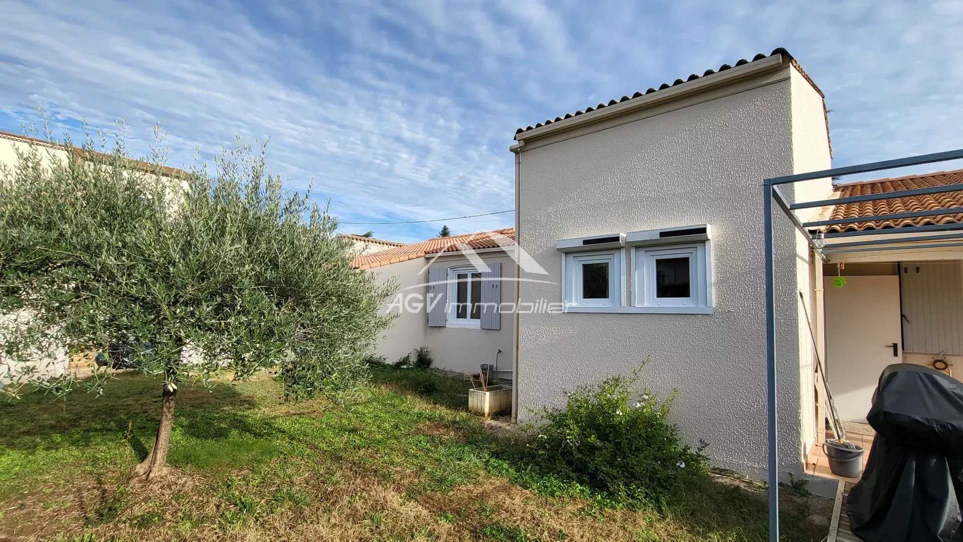 Asuinrakennus sisään Saint-Ambroix, Gard 12374923