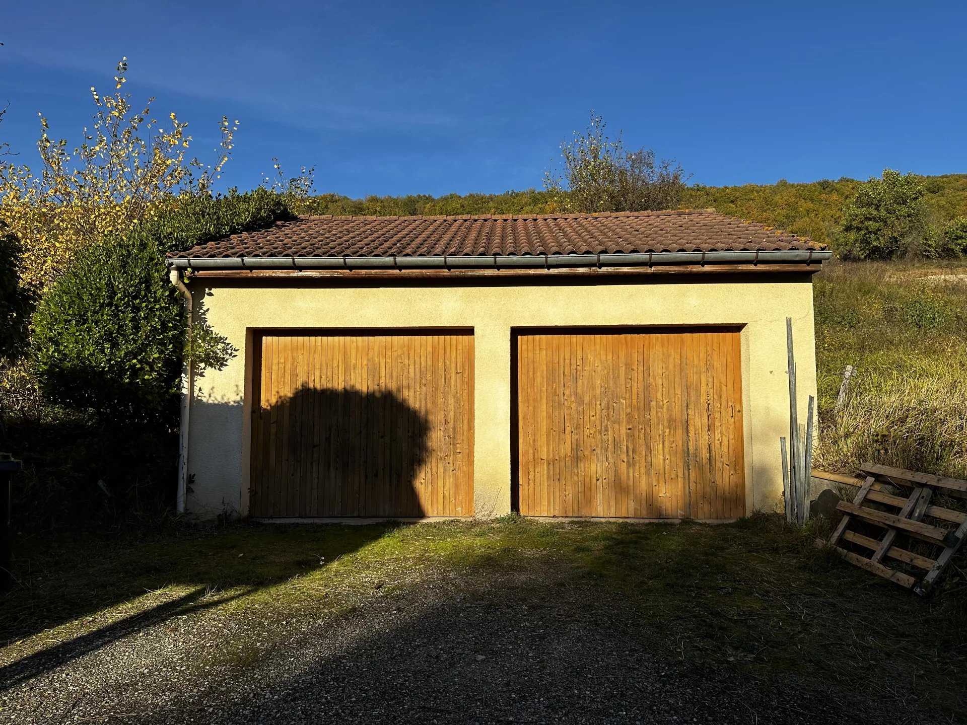 House in Saint-Jean-d'Aigues-Vives, Ariège 12374925