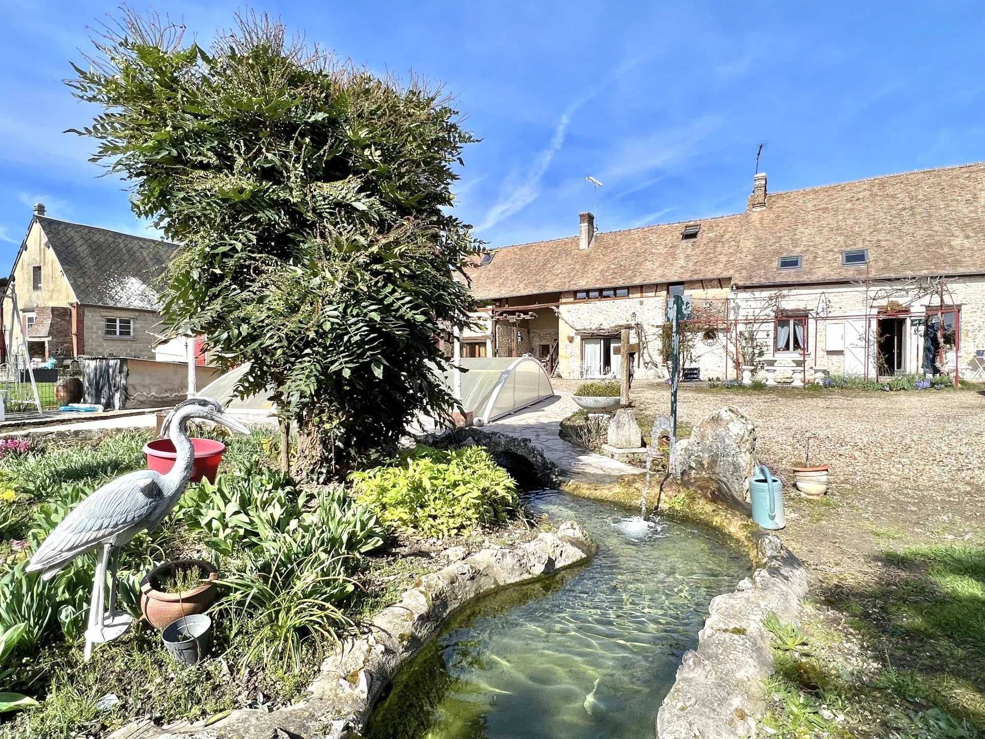 Hus i Fontaine-sous-Jouy, Normandie 12374981
