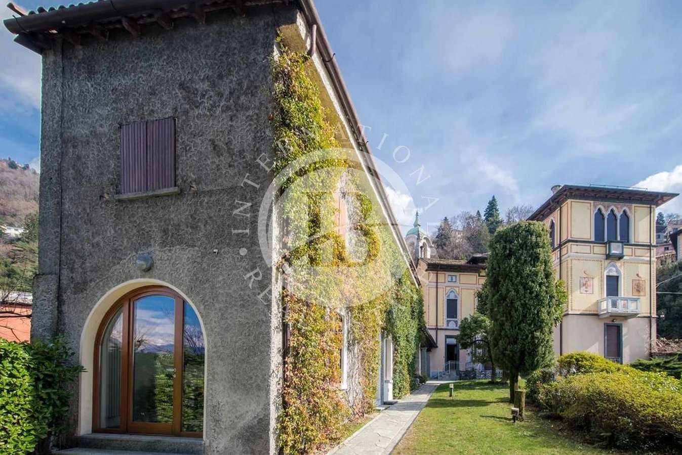 House in Pognana Lario, Lombardy 12374999