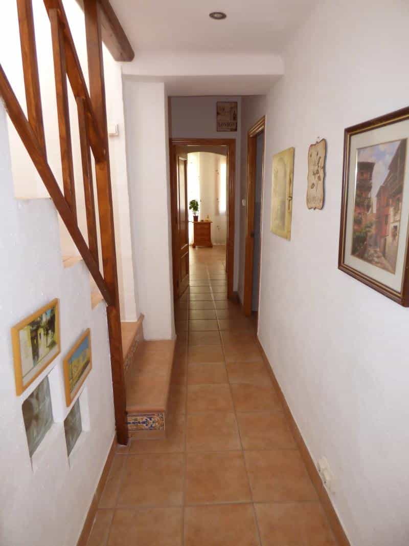 房子 在 Relleu, Comunidad Valenciana 12375153