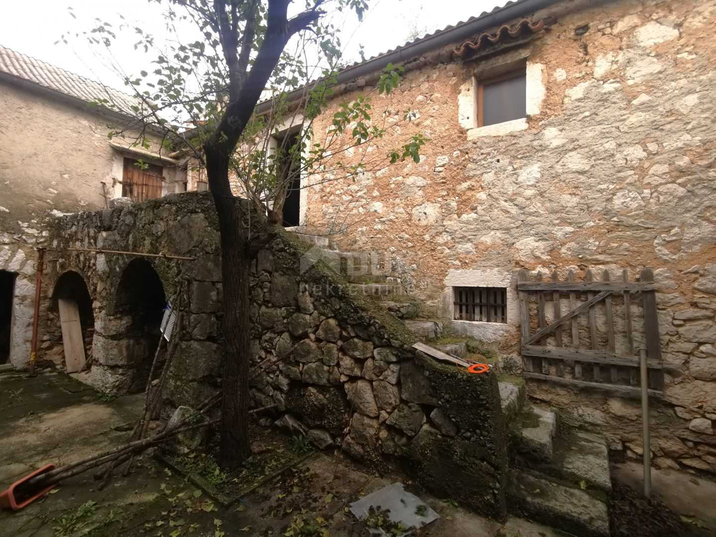 Huis in Klanfari, Primorsko-Goranska Zupanija 12375207