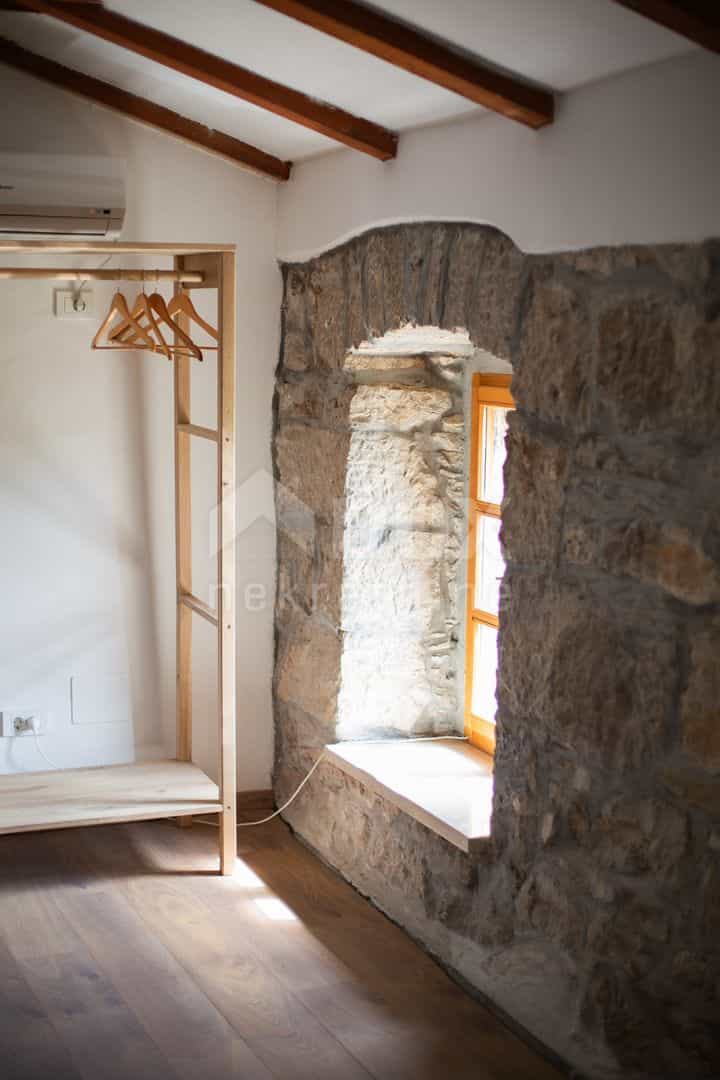 σπίτι σε Lupoglav, Istria County 12375213