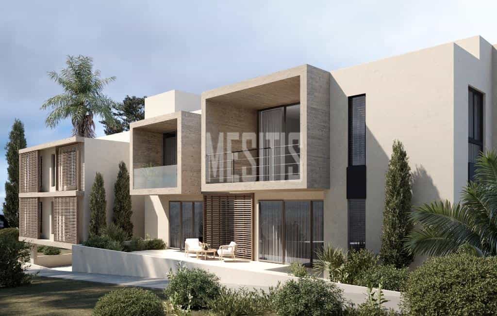 Condominium in Strovolos, Nicosia 12375446