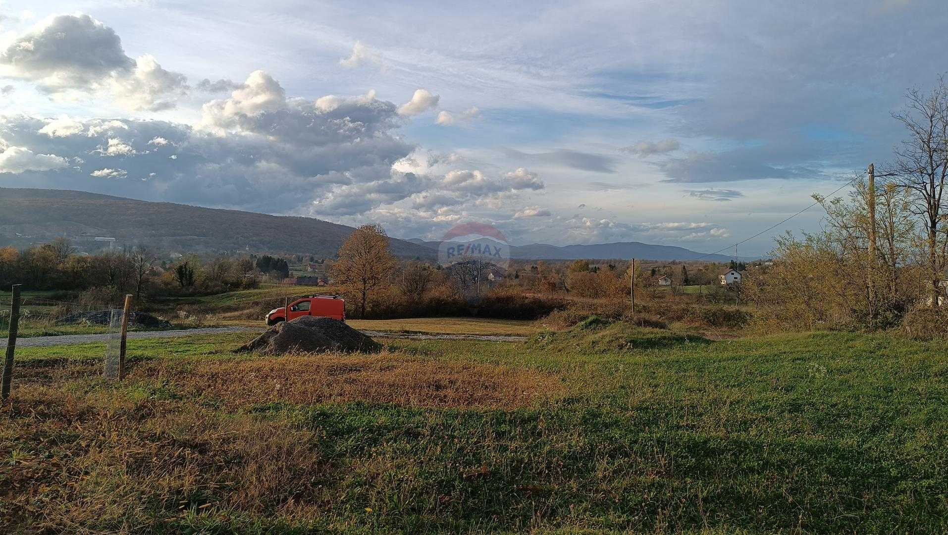 Tanah dalam Tounj, Karlovacka Zupanija 12375869