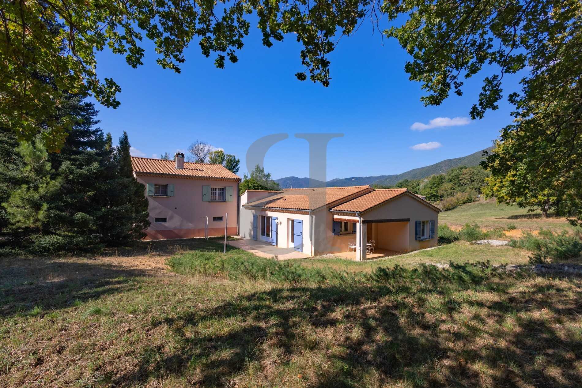 casa en Dieulefit, Auvernia-Ródano-Alpes 12376627