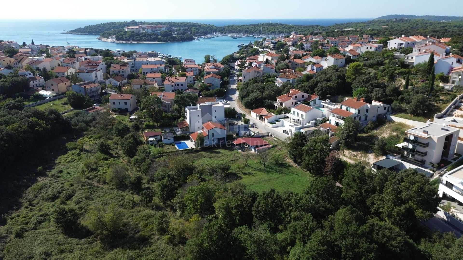 Земельные участки в Pješčana Uvala, Istarska županija 12382086