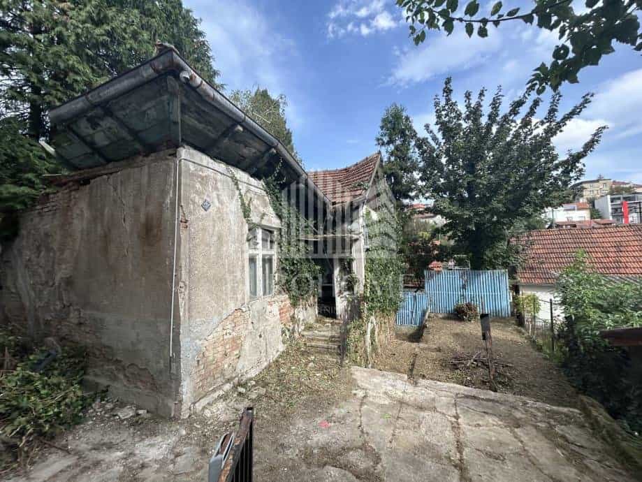 жилой дом в Биеник, Загреб, Град 12382439