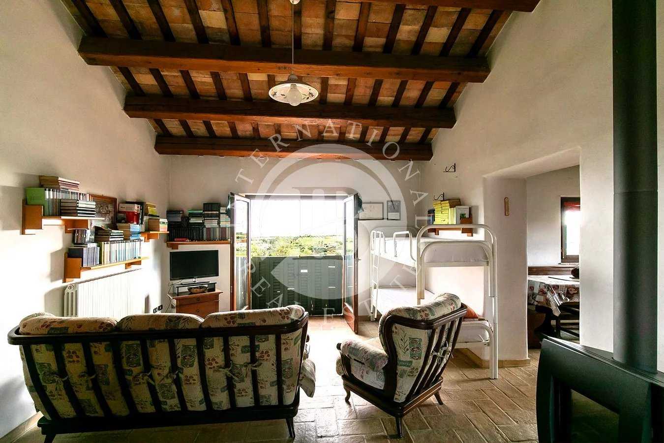 Dom w Ascoli Piceno, Ascoli-Piceno 12383248