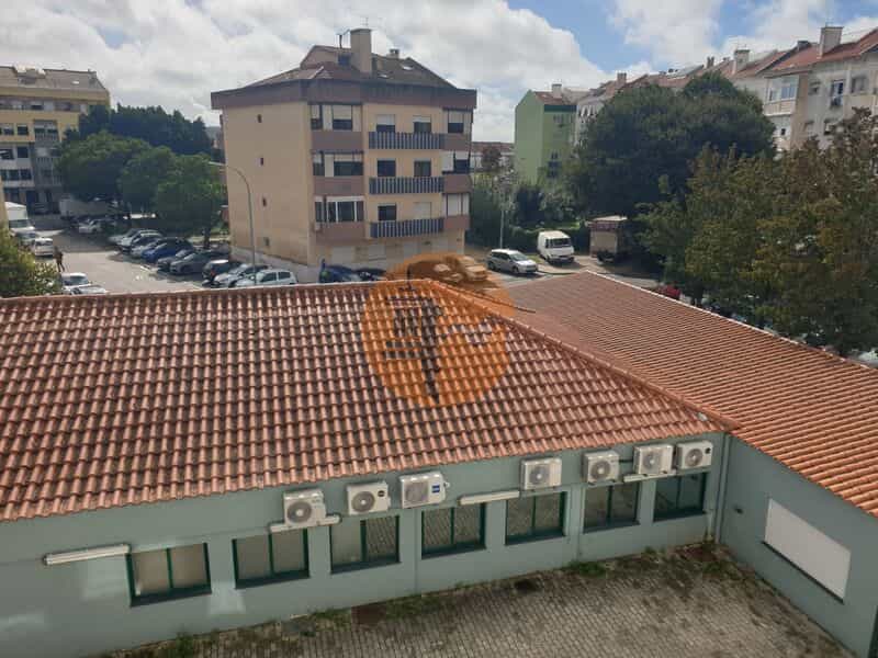 Condominio en Amadora, Lisbon 12383543