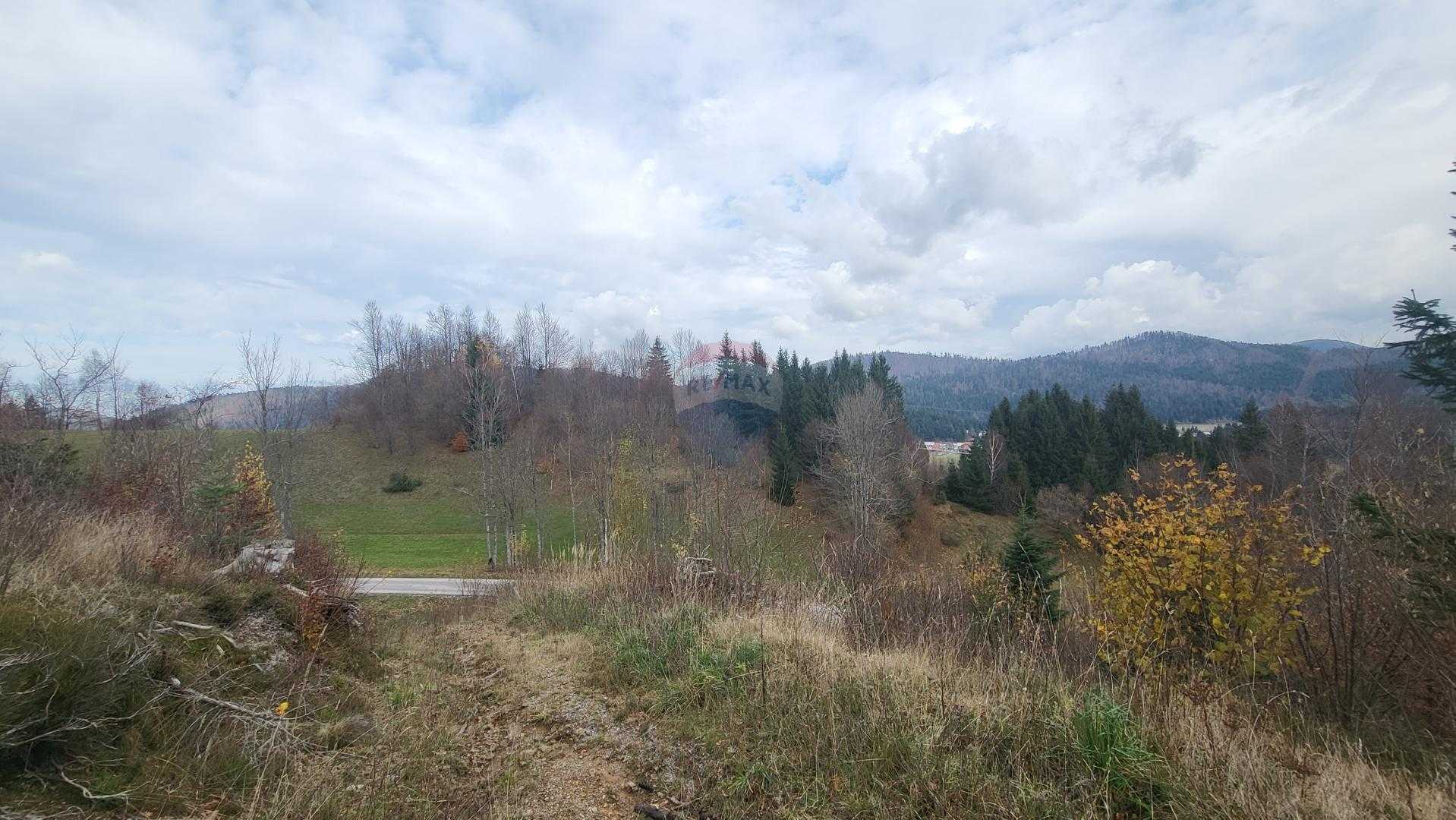 土地 在 Mrkopalj, Primorsko-Goranska Zupanija 12384287