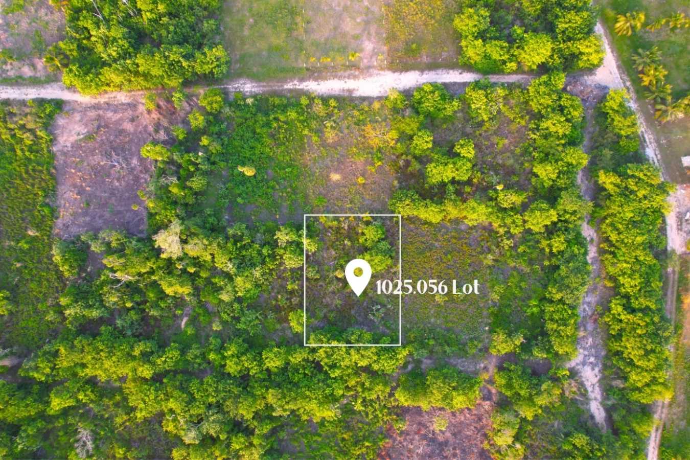 Land in , Corozal District 12384908