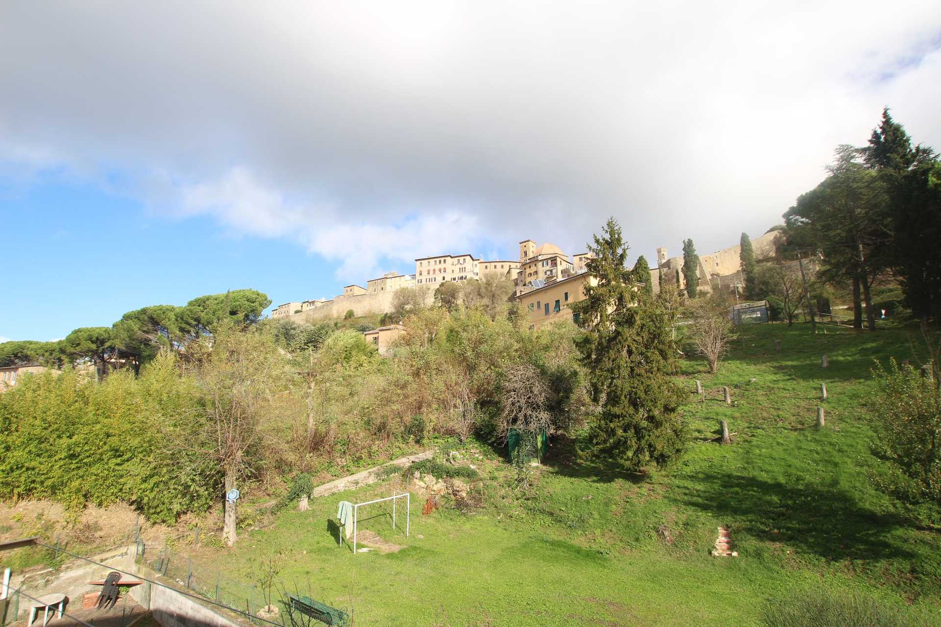 Condominium in Volterra, Tuscany 12385029