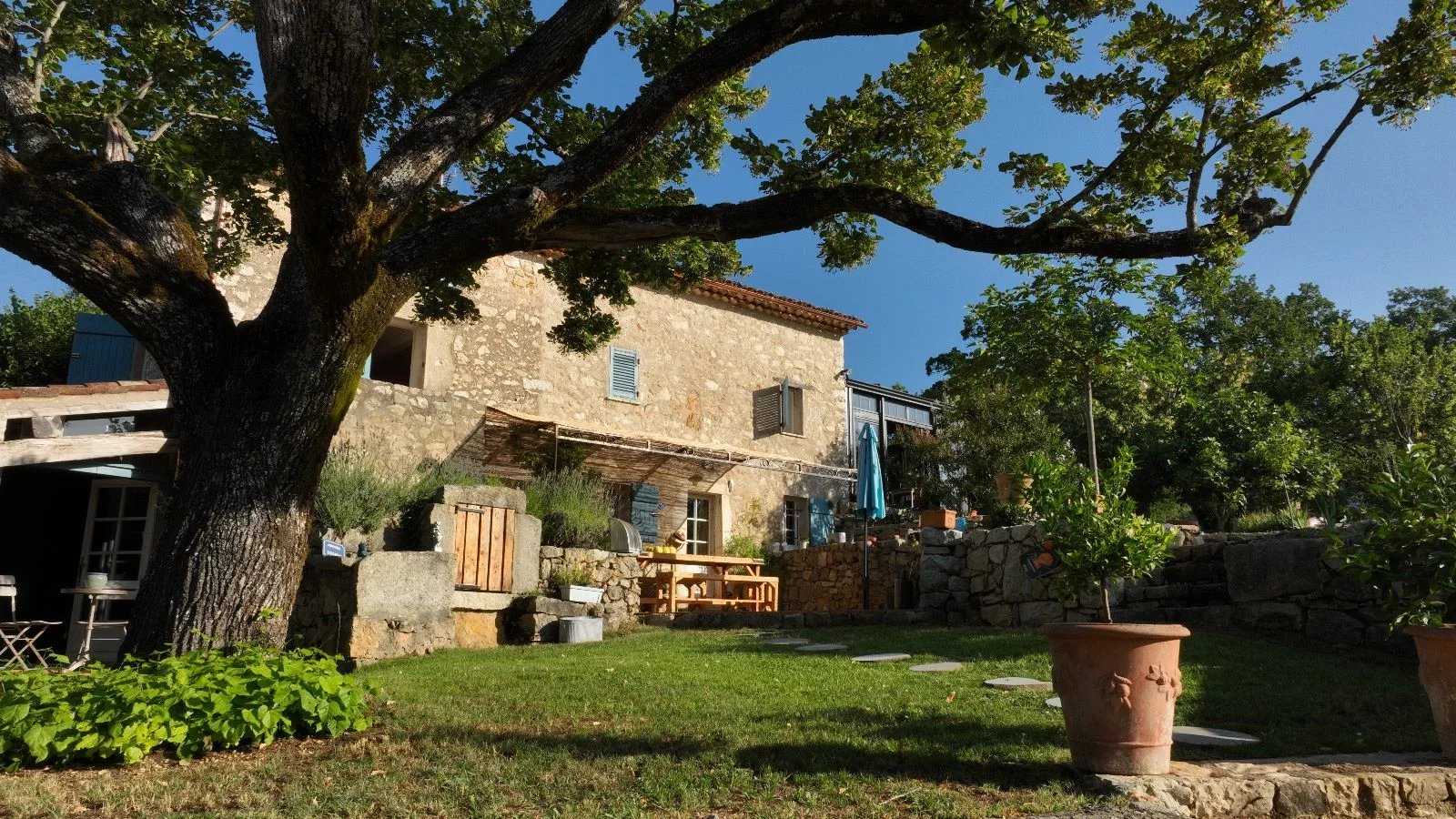 casa no Mons, Provence-Alpes-Côte d'Azur 12385052