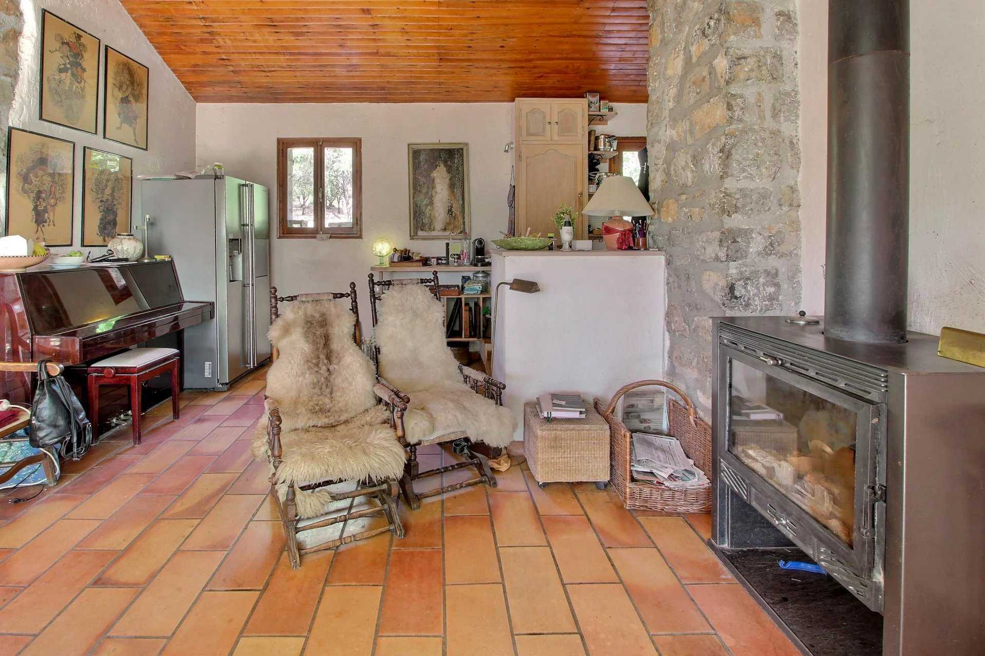 Rumah di Montauroux, Provence-Alpes-Côte d'Azur 12385053