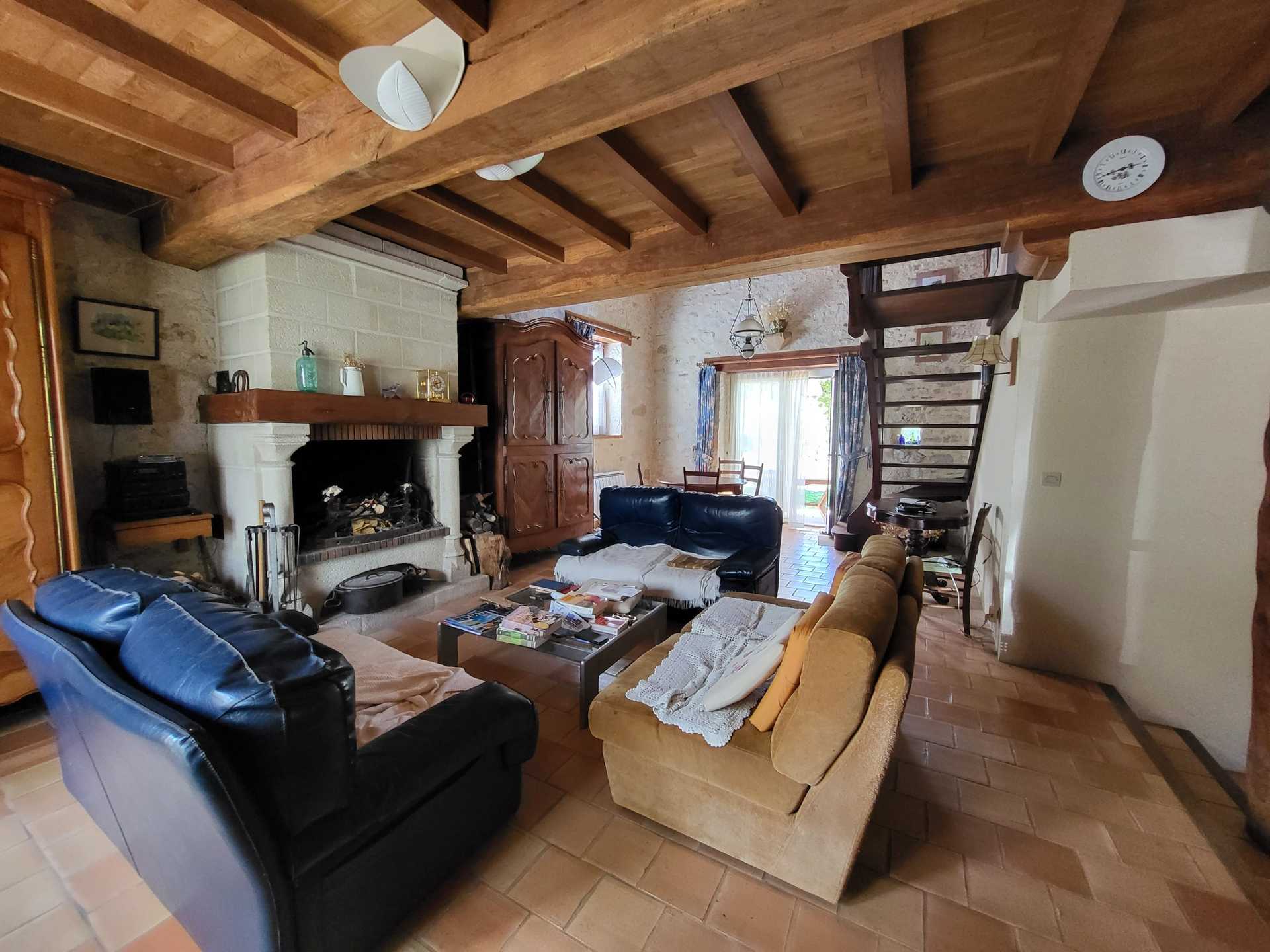 House in Douzains, Nouvelle-Aquitaine 12385084