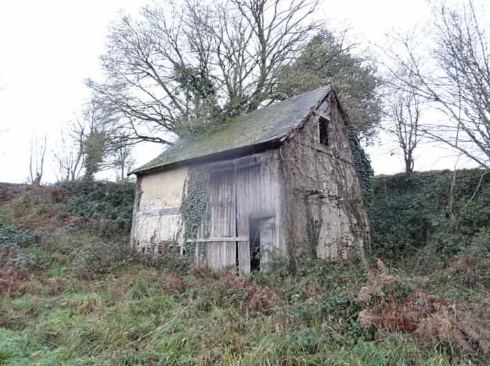 casa no Saint-Symphorien-des-Monts, Normandia 12385285
