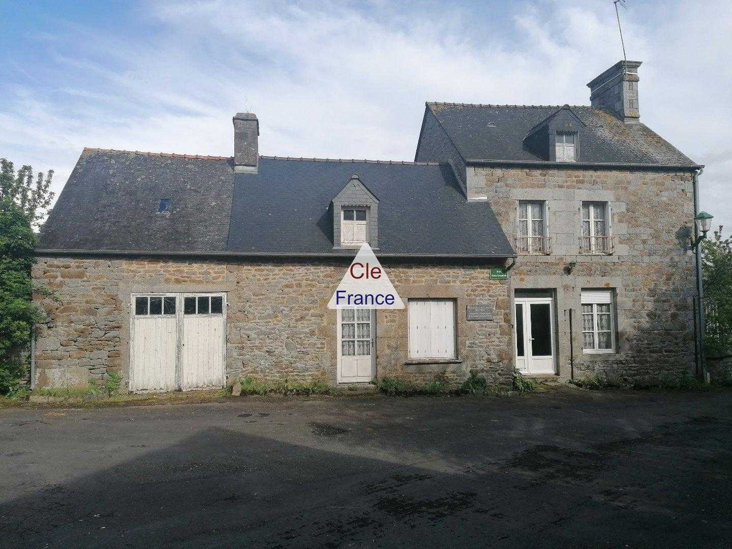 Hus i Sougeal, Bretagne 12385318