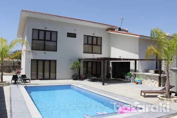 House in Pano Lefkara, Larnaka 12385720