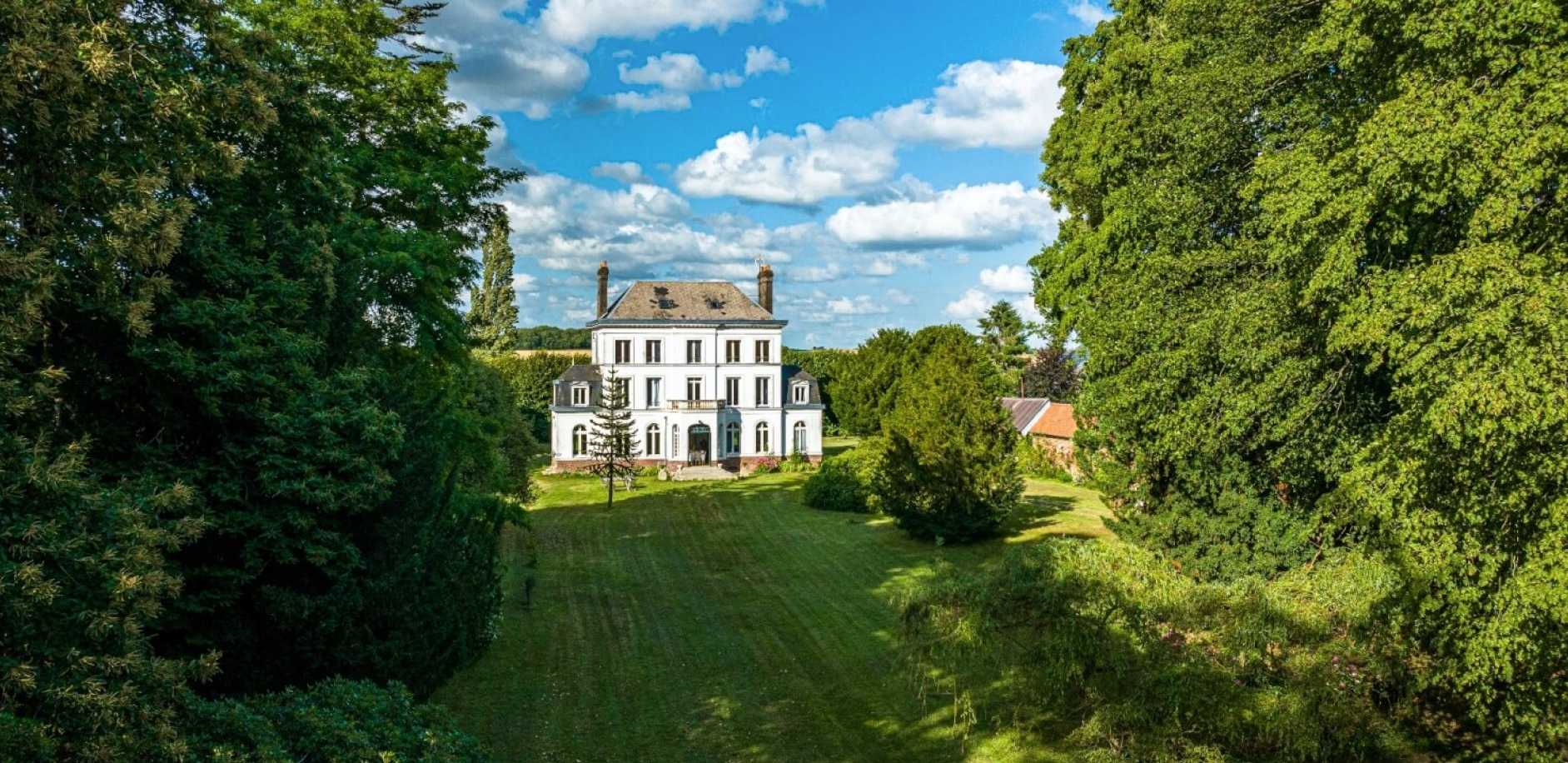 жилой дом в Buchy, Нормандия 12385812