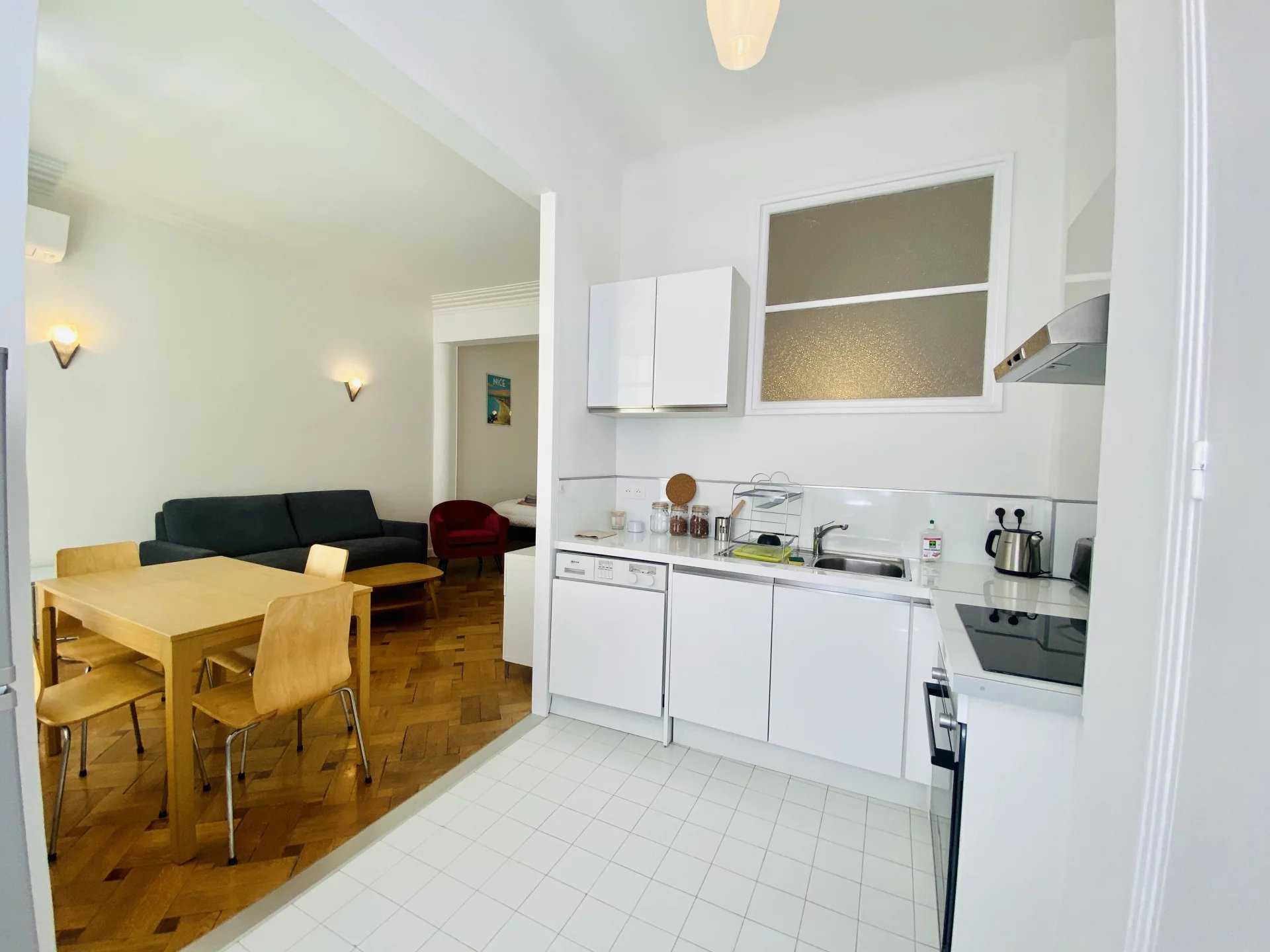 Residential in Nice, Alpes-Maritimes 12385842