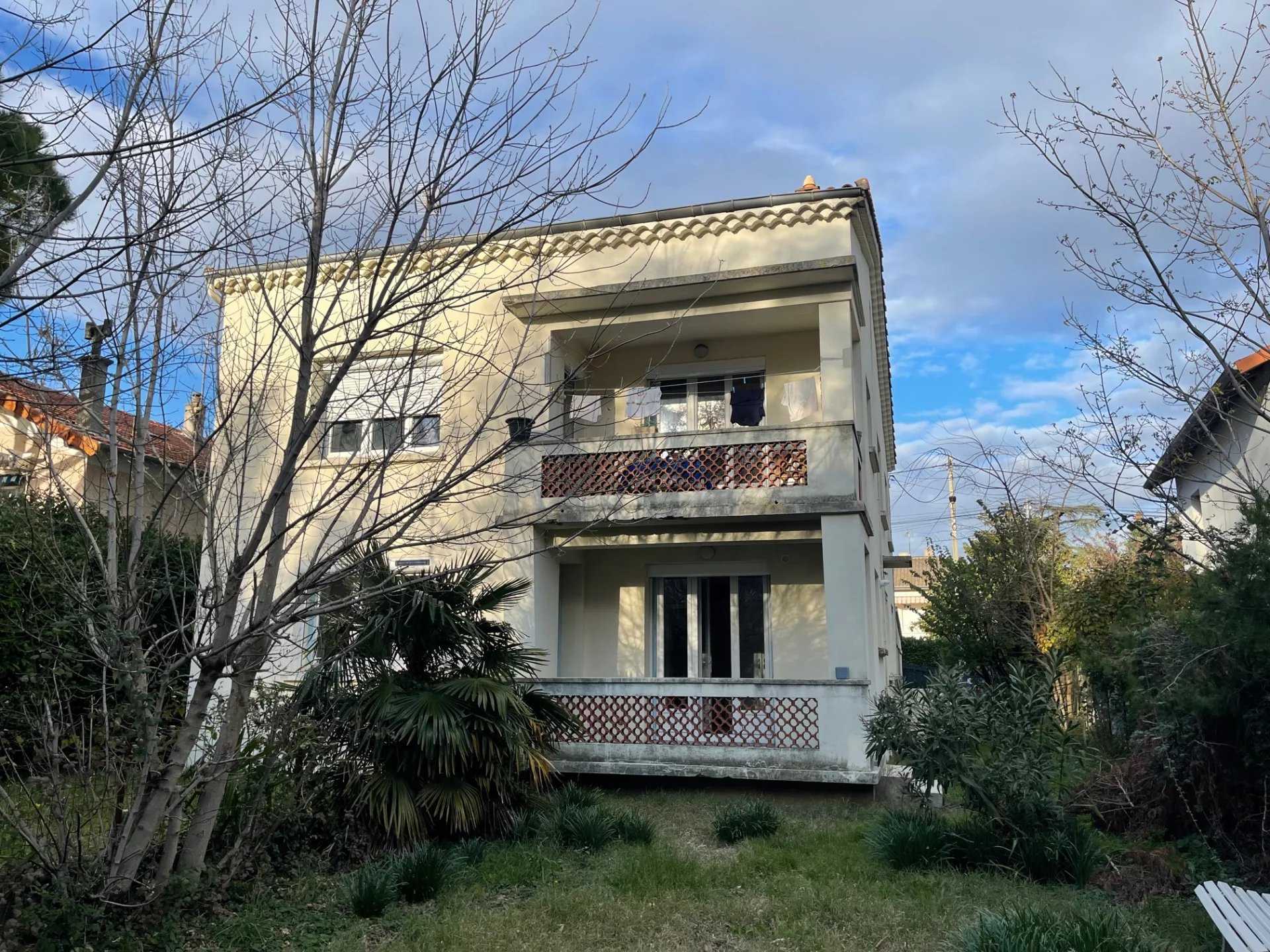 Residential in Montélimar, Drôme 12385853