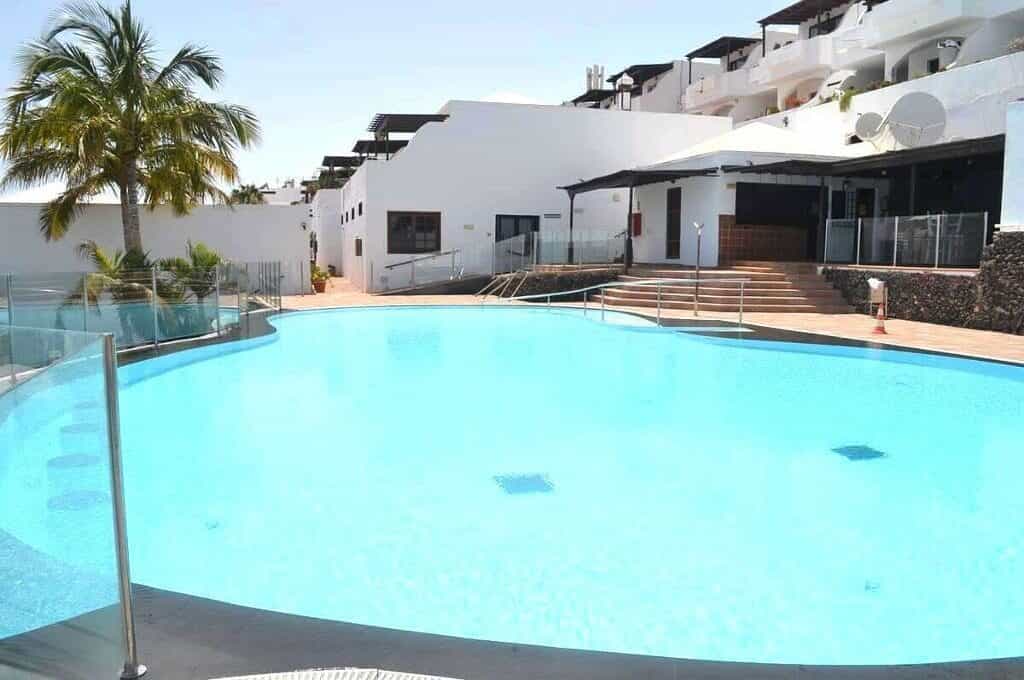 Condominium in Macher, Canary Islands 12386183