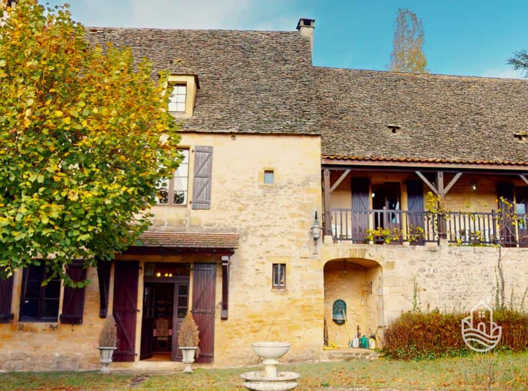 Rumah di Auba, Nouvelle-Aquitaine 12386250