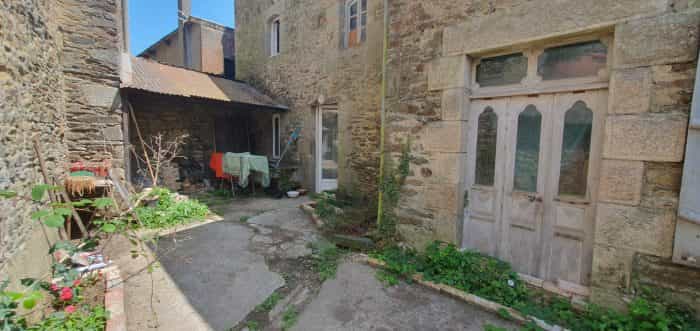 жилой дом в Рохан, Бретань 12386813