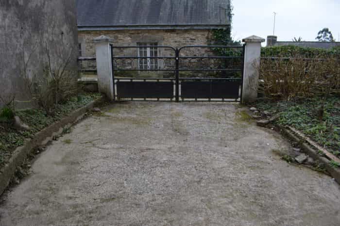 Hus i Uzel, Bretagne 12386831