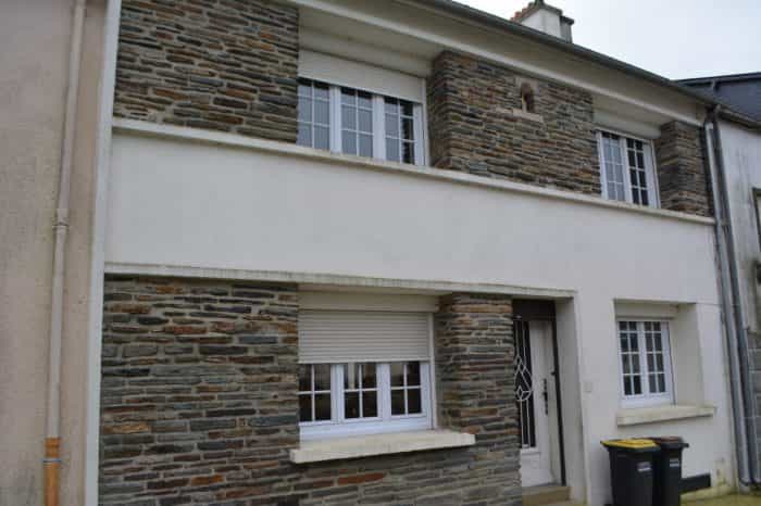 rumah dalam Uzel, Bretagne 12386831
