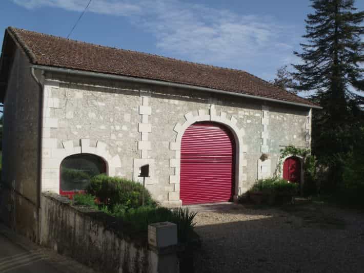 Casa nel Grand-Brassac, Nouvelle-Aquitaine 12386910