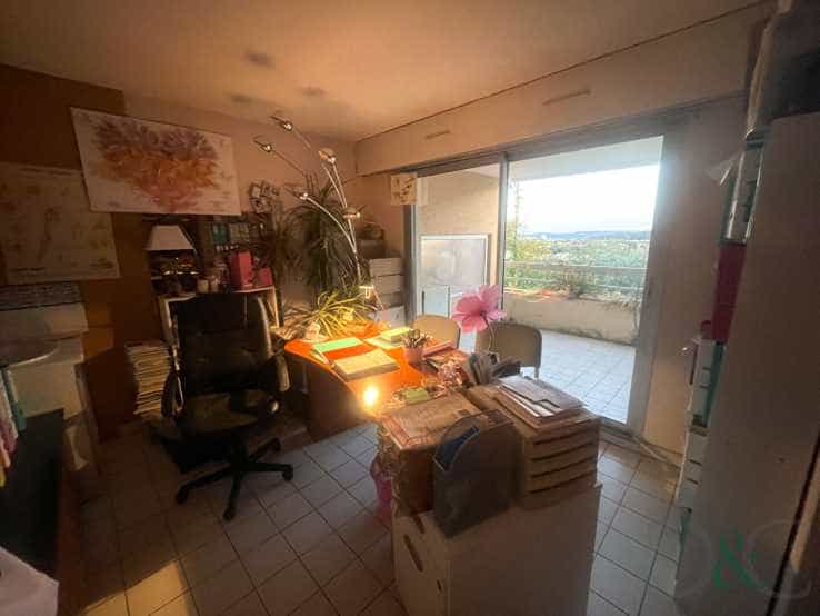 Condominio nel Bormes-les-Mimosas, Provence-Alpes-Cote d'Azur 12387431