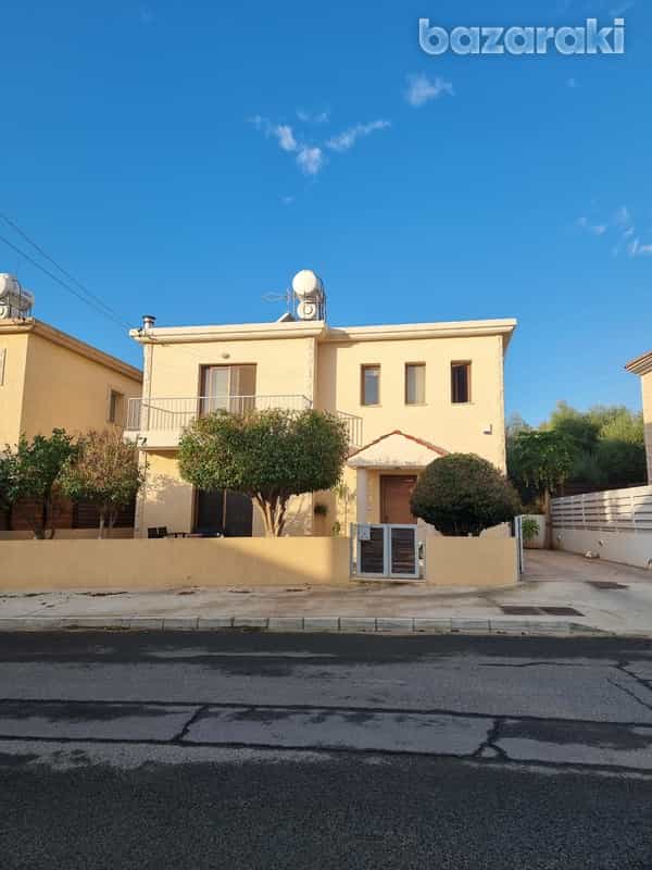 House in Pano Polemidia, Lemesos 12387511