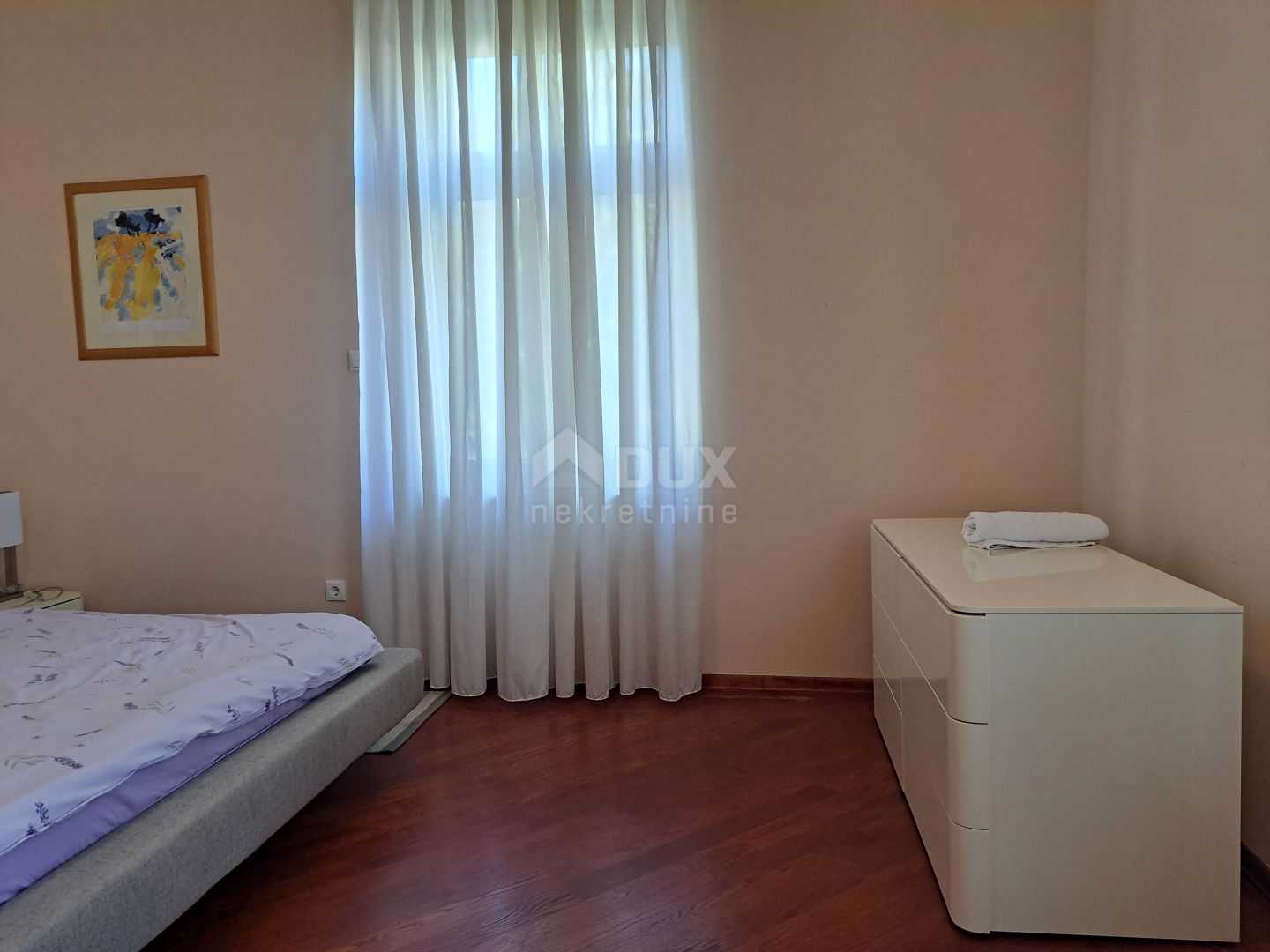 Résidentiel dans Opatija, Primorje-Gorski Kotar County 12387964