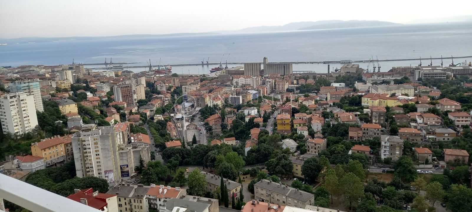 Ejerlejlighed i Rijeka, Primorsko-Goranska Zupanija 12388358