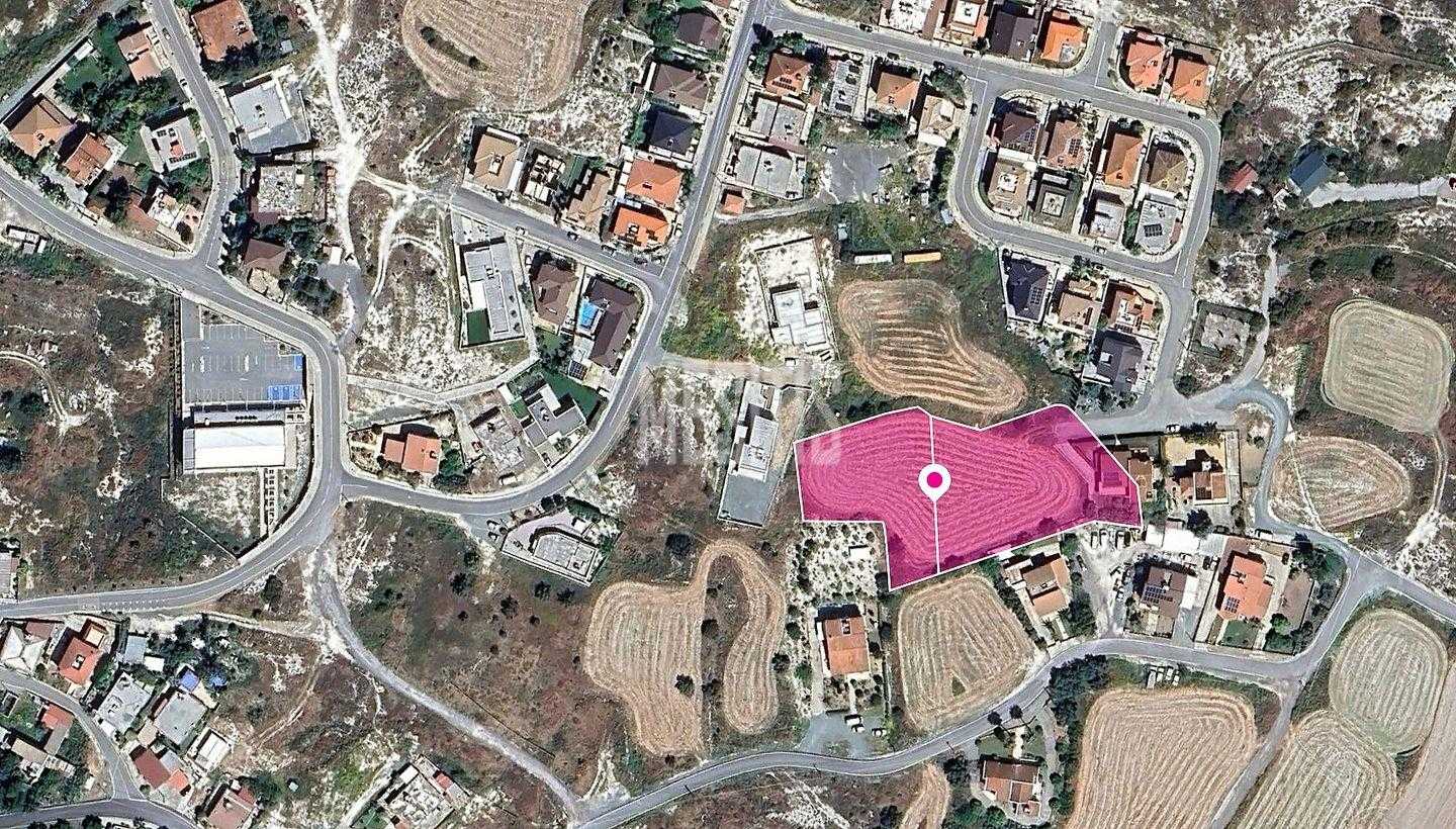 Tierra en Lympia, Nicosia 12388628