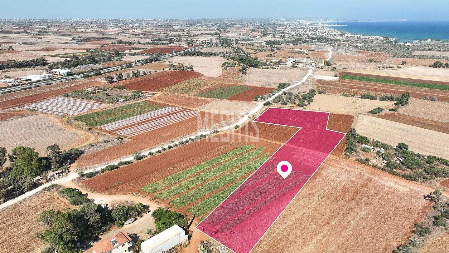 Terre dans Liopetri, Famagusta 12388728