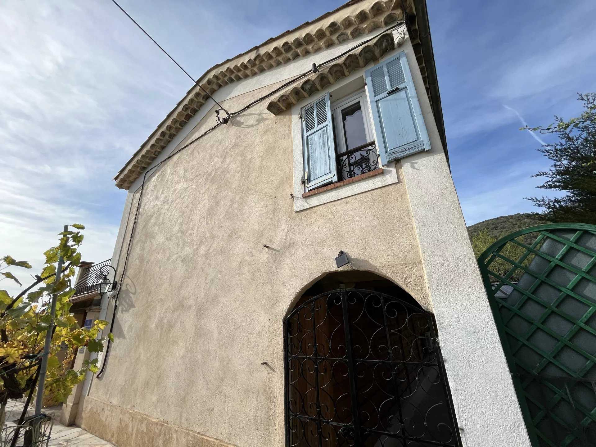 Casa nel Tourrettes-sur-Loup, Provenza-Alpi-Costa Azzurra 12389112