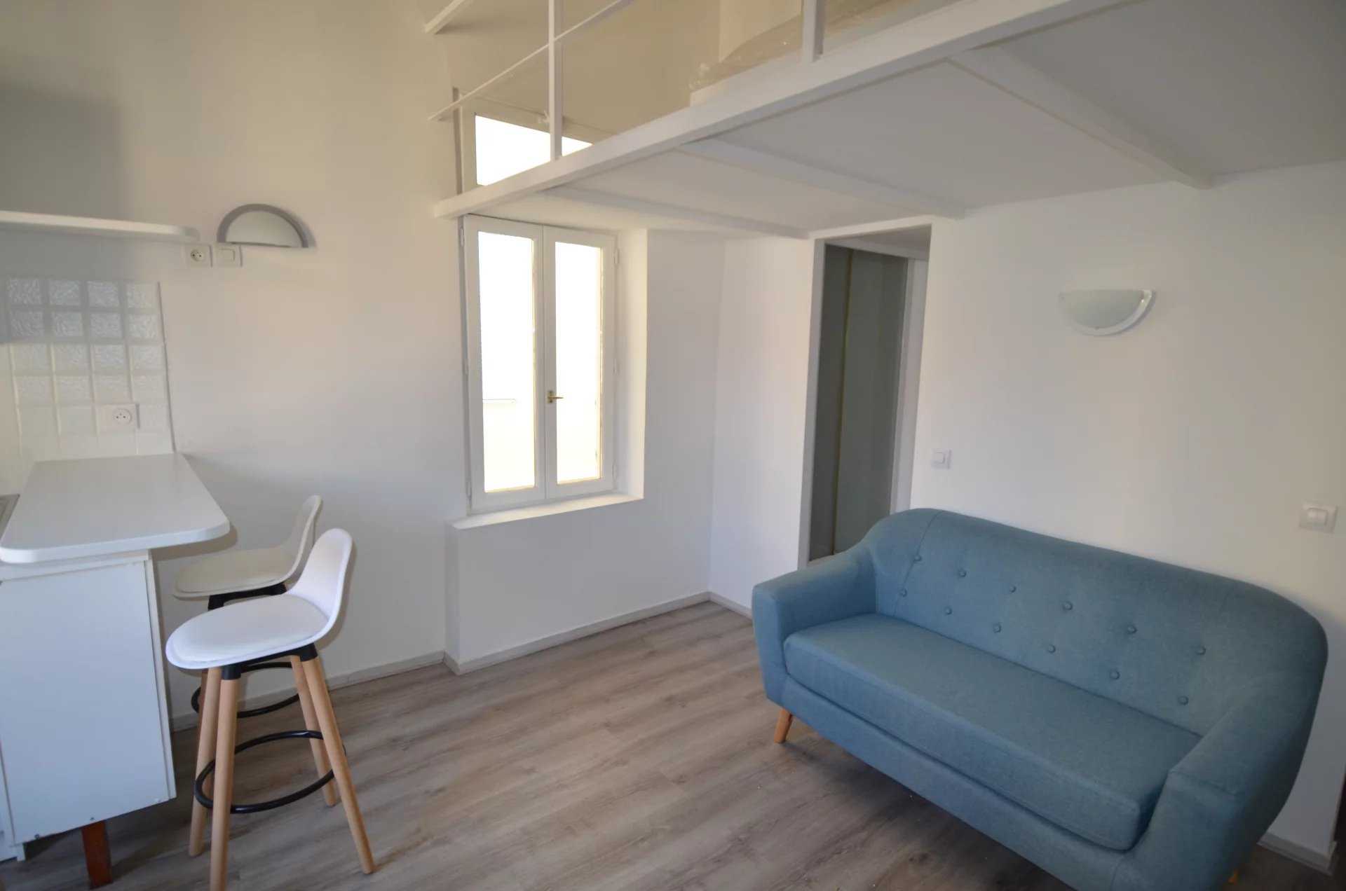 Condominium dans Bon, Provence-Alpes-Côte d'Azur 12389161