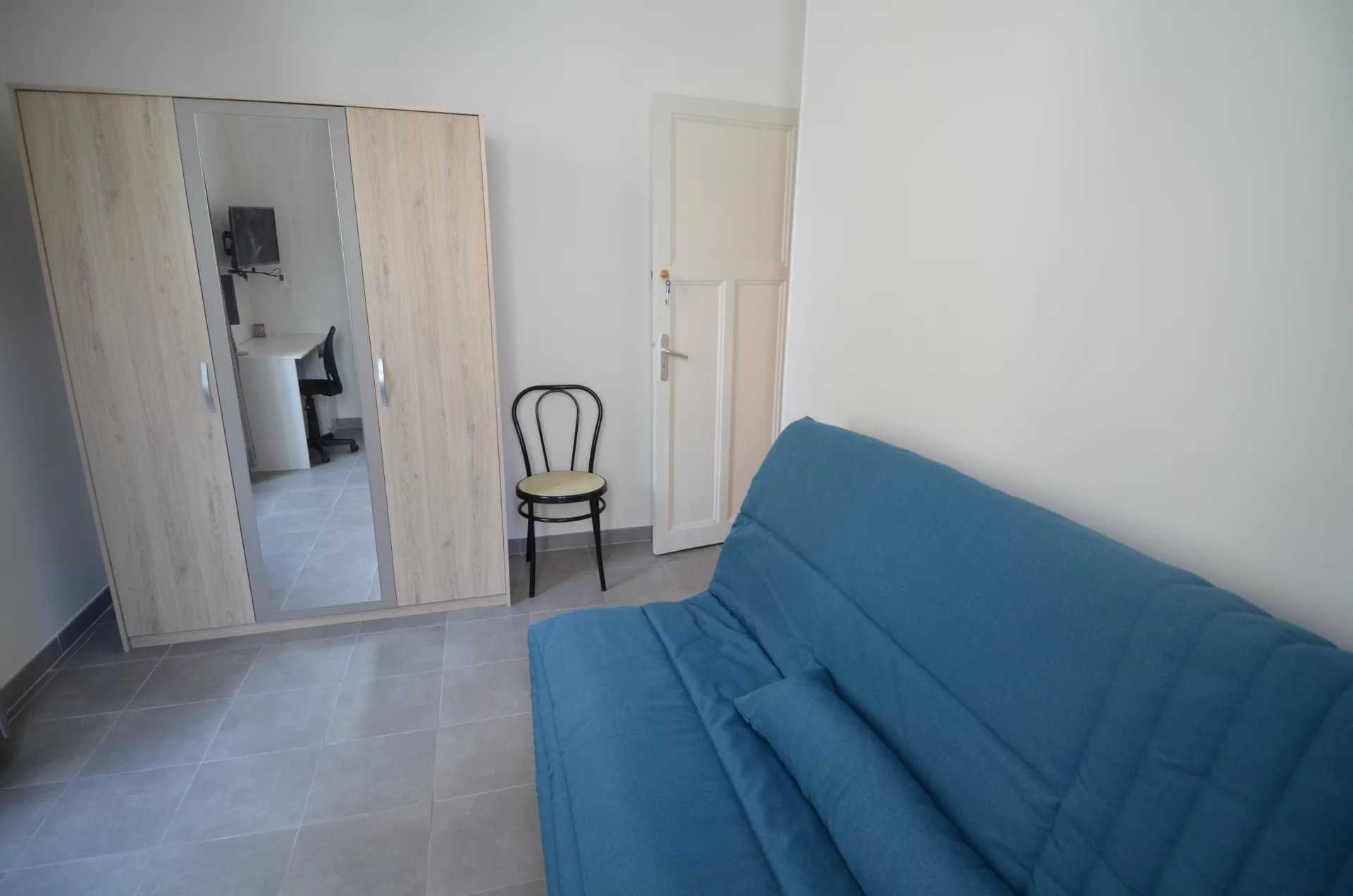 公寓 在 好的, 普罗旺斯-阿尔卑斯-蓝色海岸 12389168