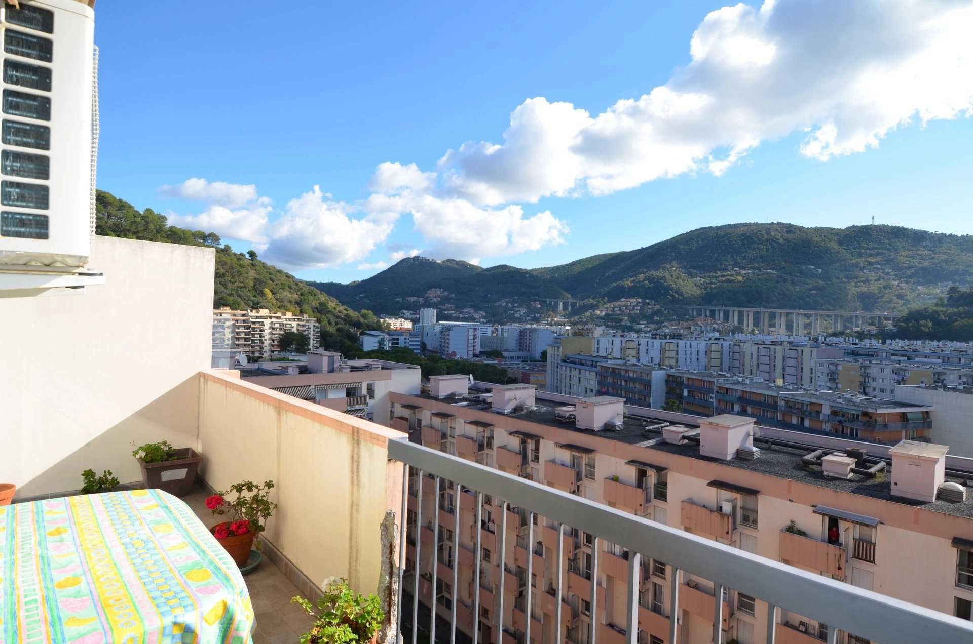 公寓 在 Nice, Alpes-Maritimes 12389181